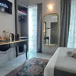 Dorolea Centro 게스트하우스 4*