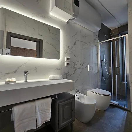 Dorolea Centro Guest house *